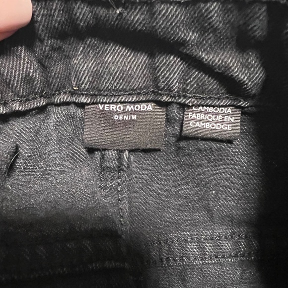 Vero Moda Black jeans shorts - Picture 4 of 4